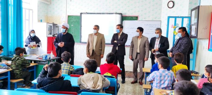 بازدید مسئولان از مدارس سطح شهر نورآباد