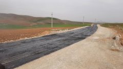 جاده ارتباطی روستای تلیاب بخش کاکاوند آماده آسفالت