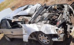 واژگونی پژو در محور نورآباد به برخوردار
