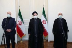 روسای قوا در جمع دانشجویان