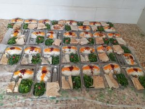 توزیع غذای گرم در بین معلولان دلفان