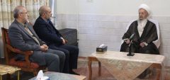انتقاد این الله مکارم شیرازی از افزایش نرخ دلار