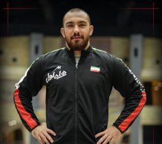 زارع بدون دردسر طلایی شد